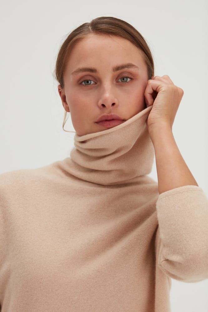 Curved Turtleneck