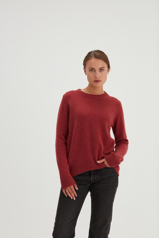 Straight O-neck Sweater