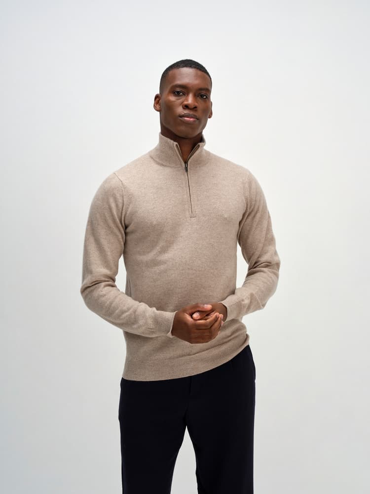 Man Half Zip