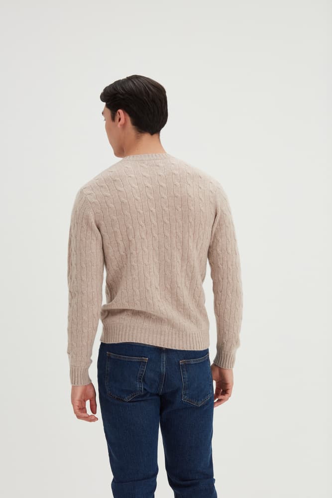 Man O-neck Cable Sweater