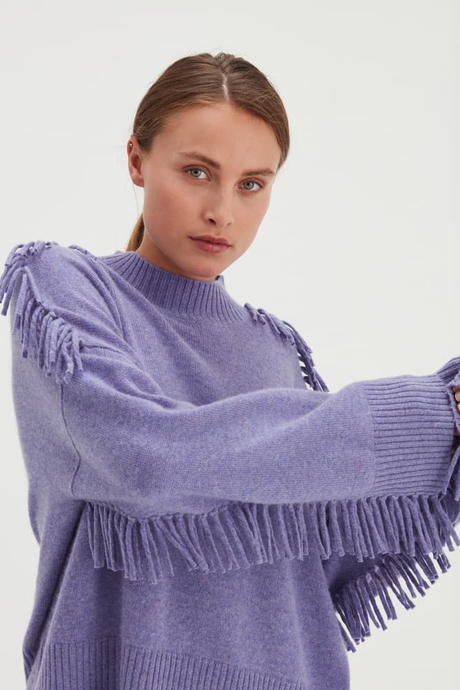 Boxy O-neck Sweater Fringes