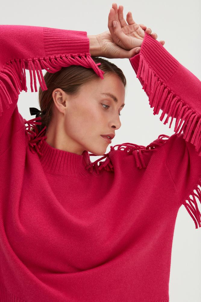 Boxy O-neck Sweater Fringes