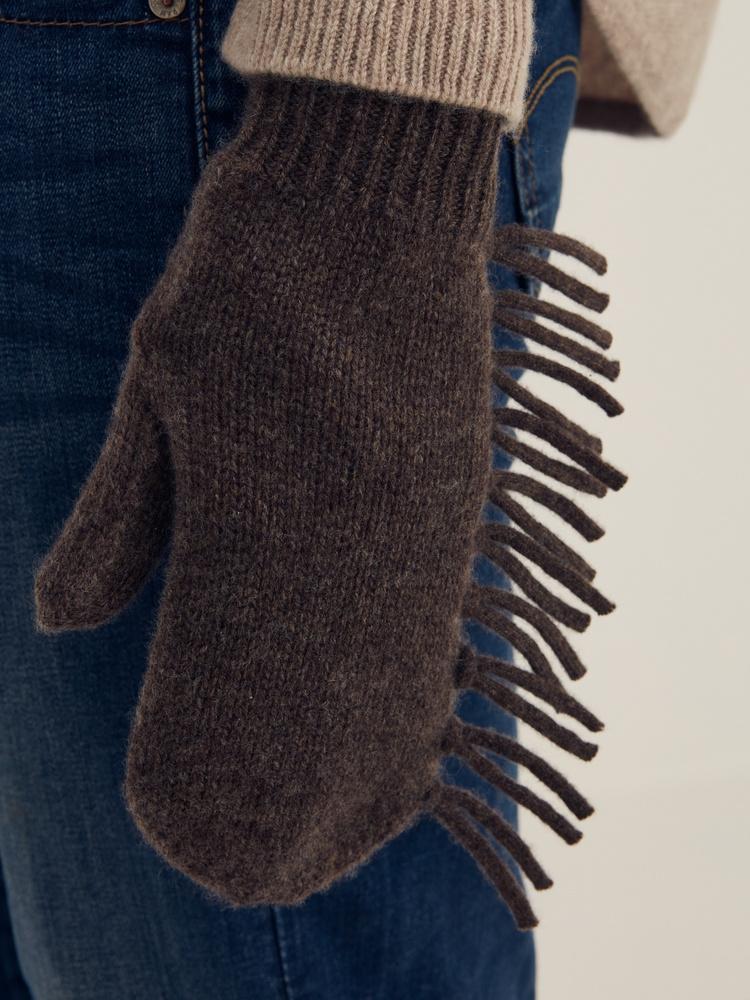 Mittens Fringes