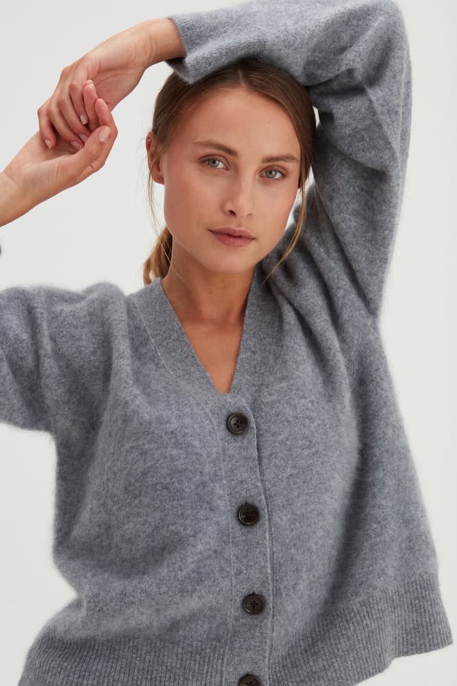 BRUSHED V-NECK WIDE CARDIGAN