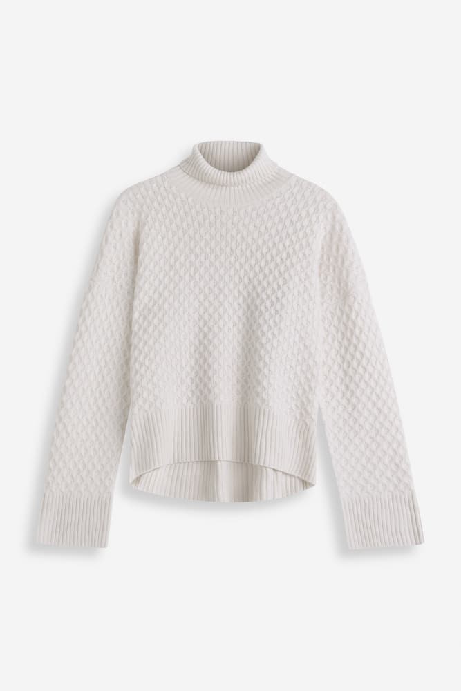 Chunky Roll Neck Diamond Knit