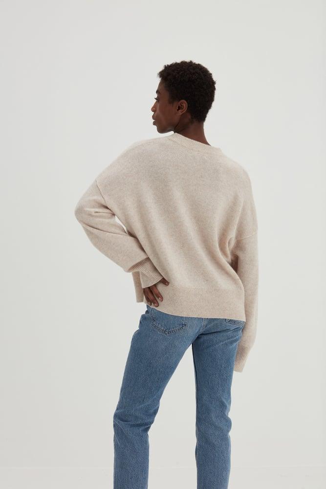 Boxy O-neck Sweater