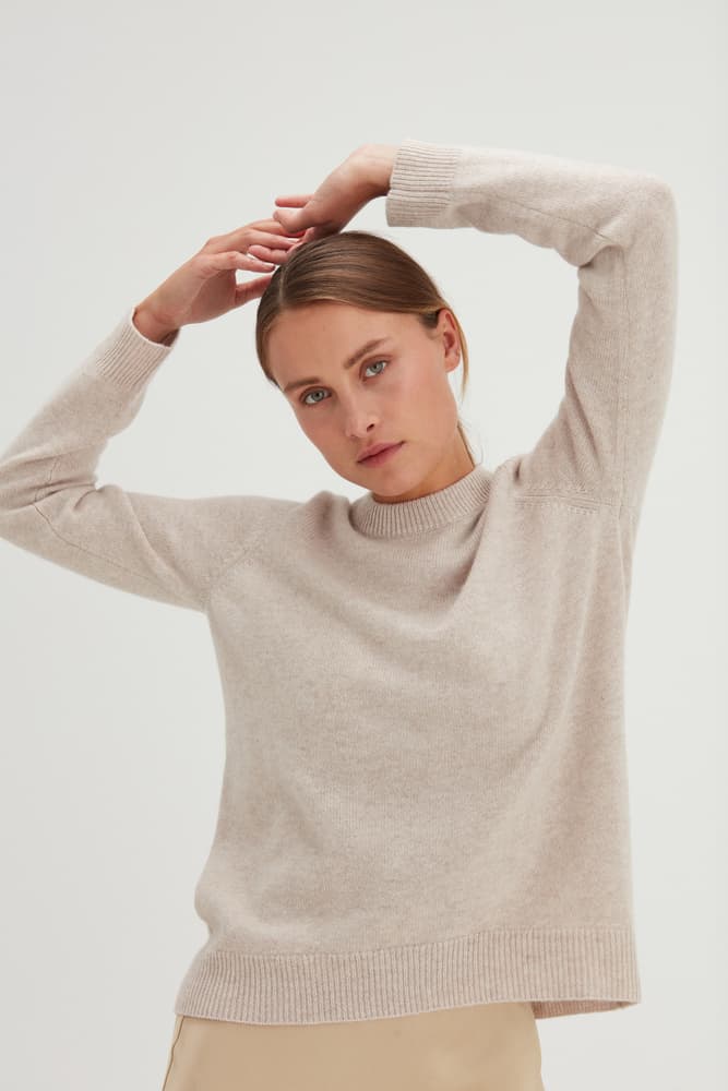 Straight O-neck Sweater