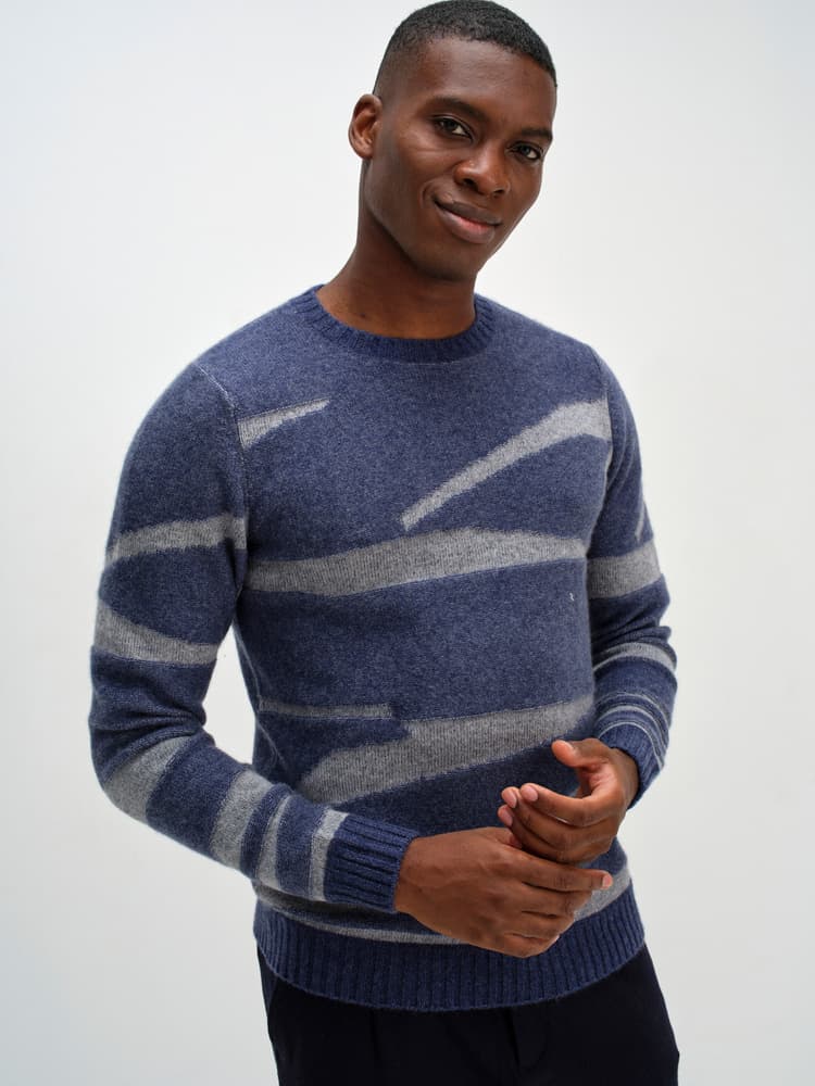 MAN STRUCTURED O-NECK