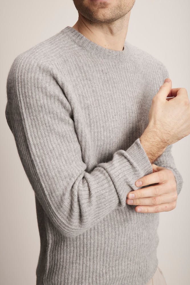 Man O-neck Ribbed Sweater