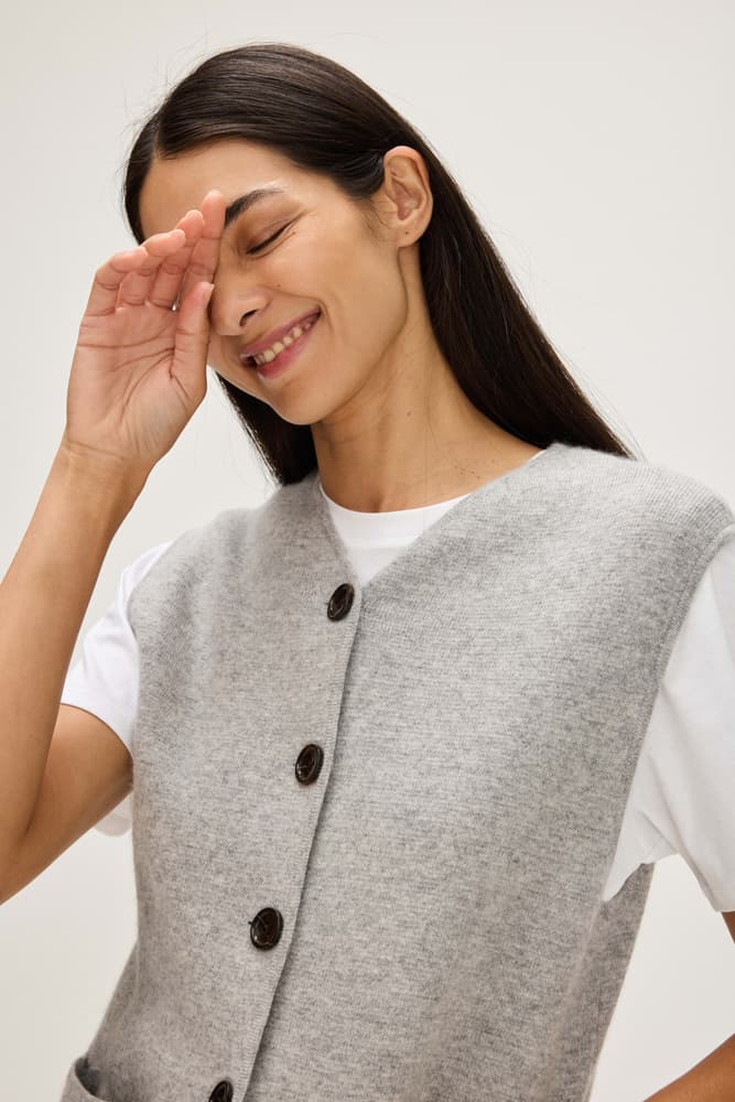 V-neck Cardigan Vest