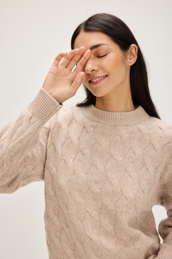 Chunky O-neck Cable