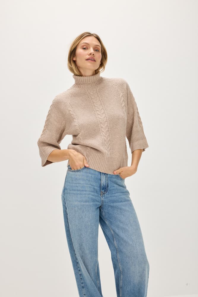 Cable Wide Sleeve Turtleneck
