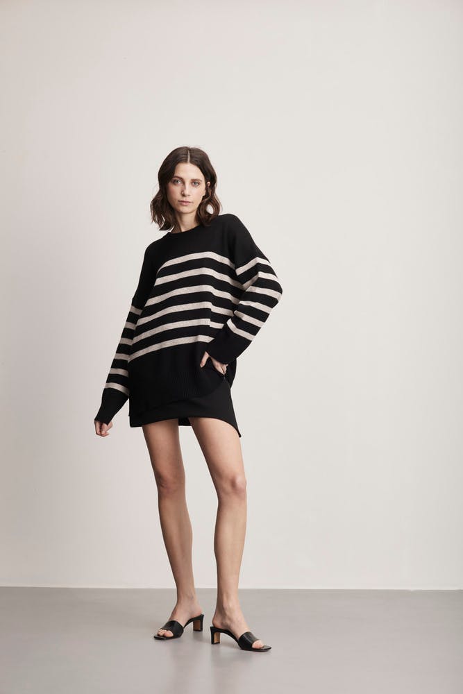 Chunky O-neck Striped Sweater