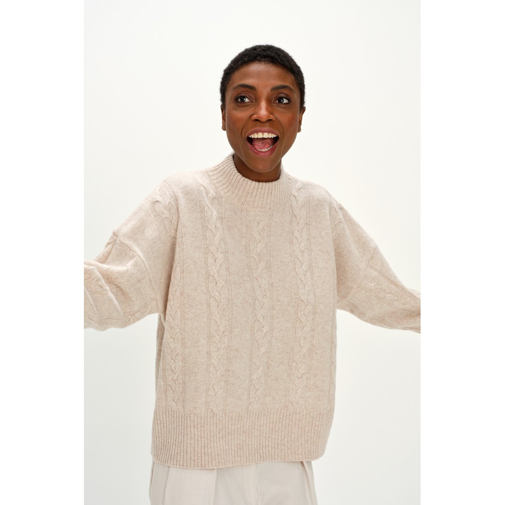 Davida Boxy Cable Sweater Sweaters Light Beige
