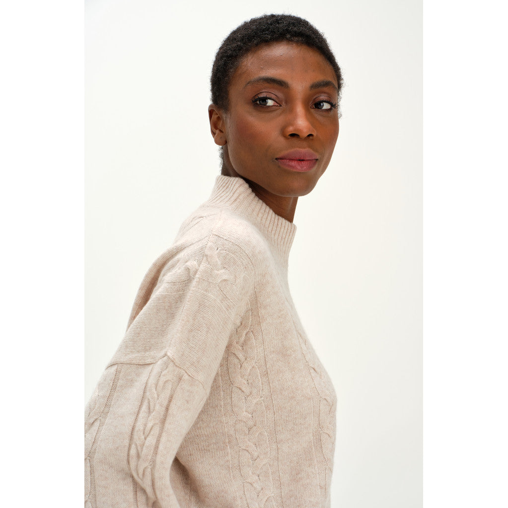 Davida Boxy Cable Sweater Sweaters Light Beige