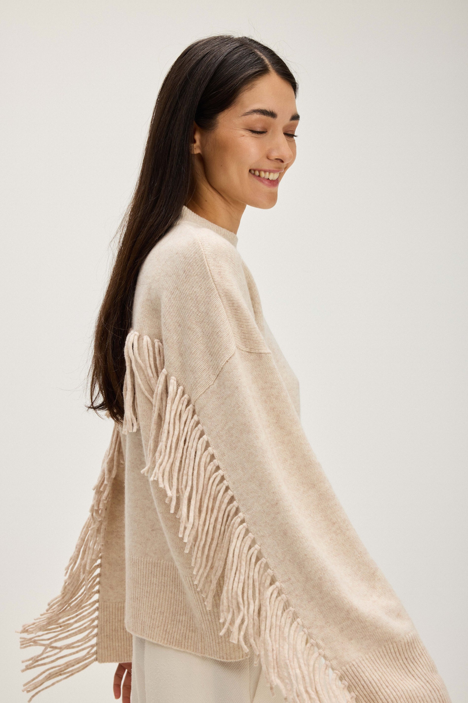 Davida Boxy Fringes Biker Style Sweaters Light Beige
