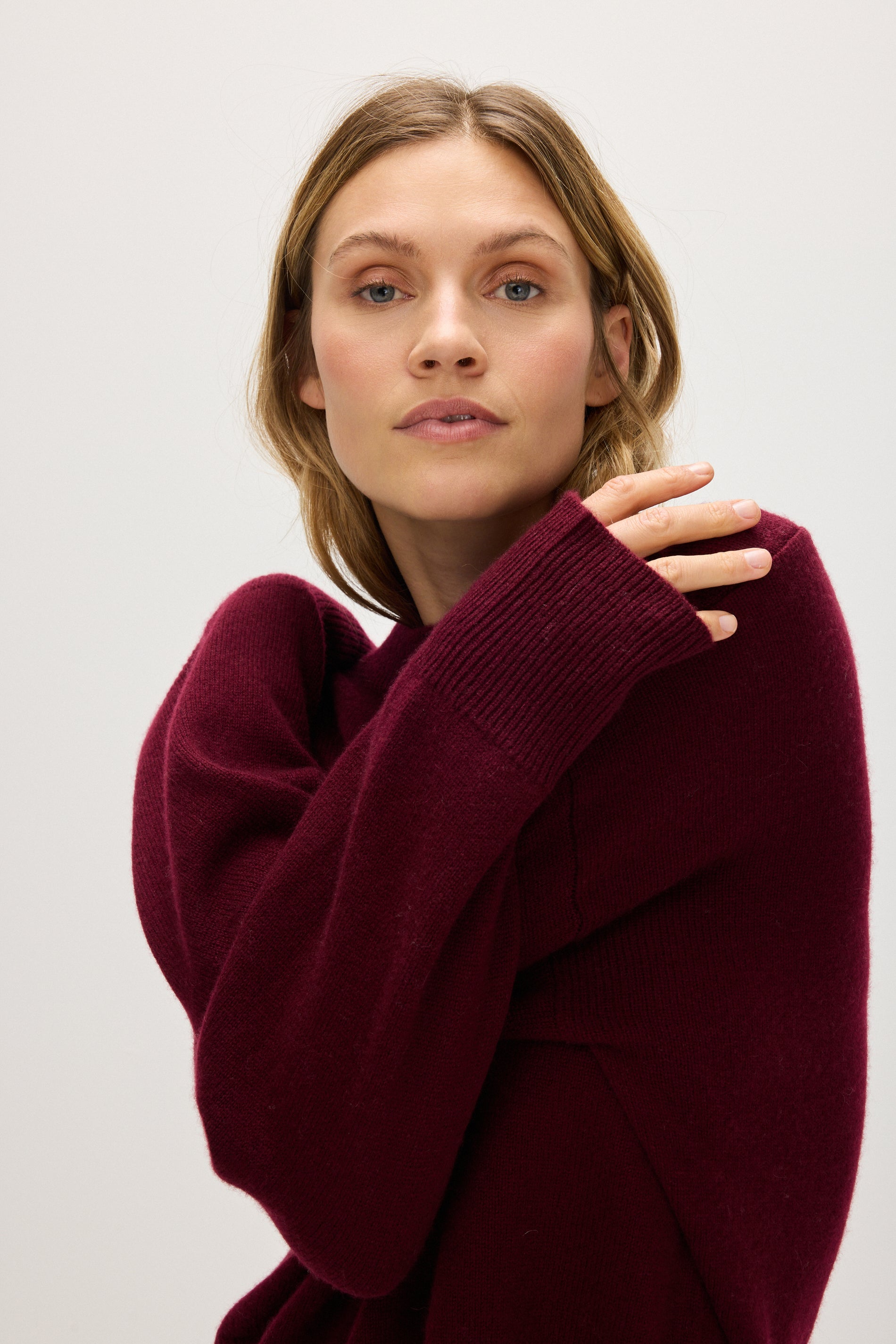 Davida Boxy O-neck Sweater Sweaters Mulberry Red