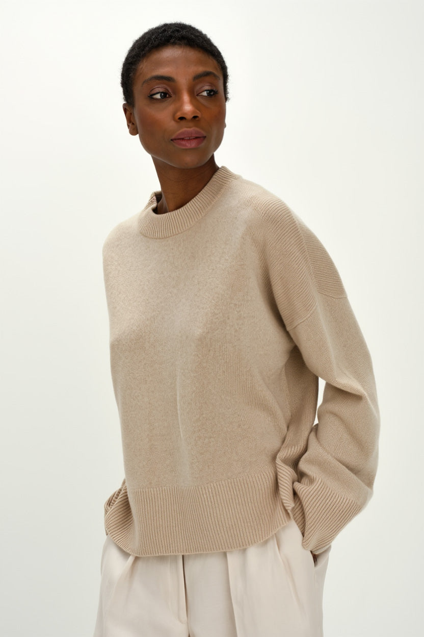 Davida Boxy O-neck Sweater Sweaters Sand