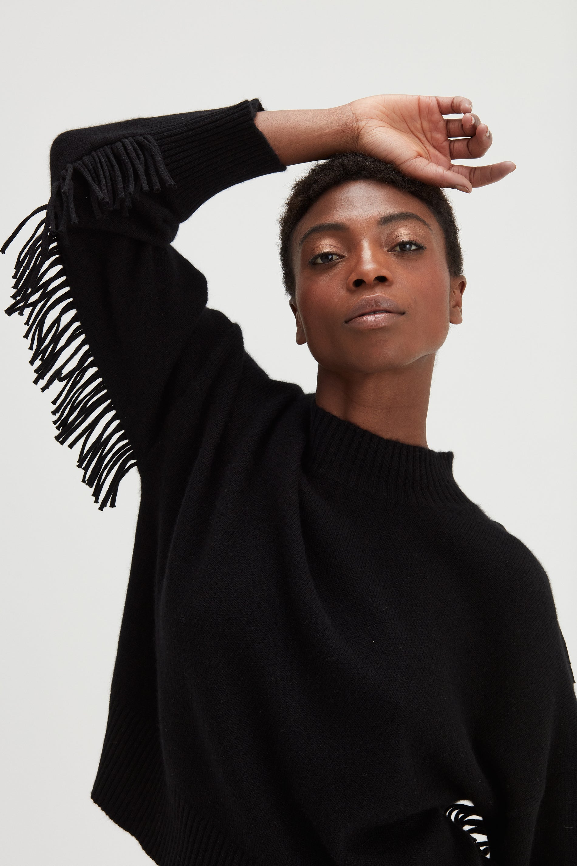 Davida Boxy O-neck Sweater Fringes Sweaters Black