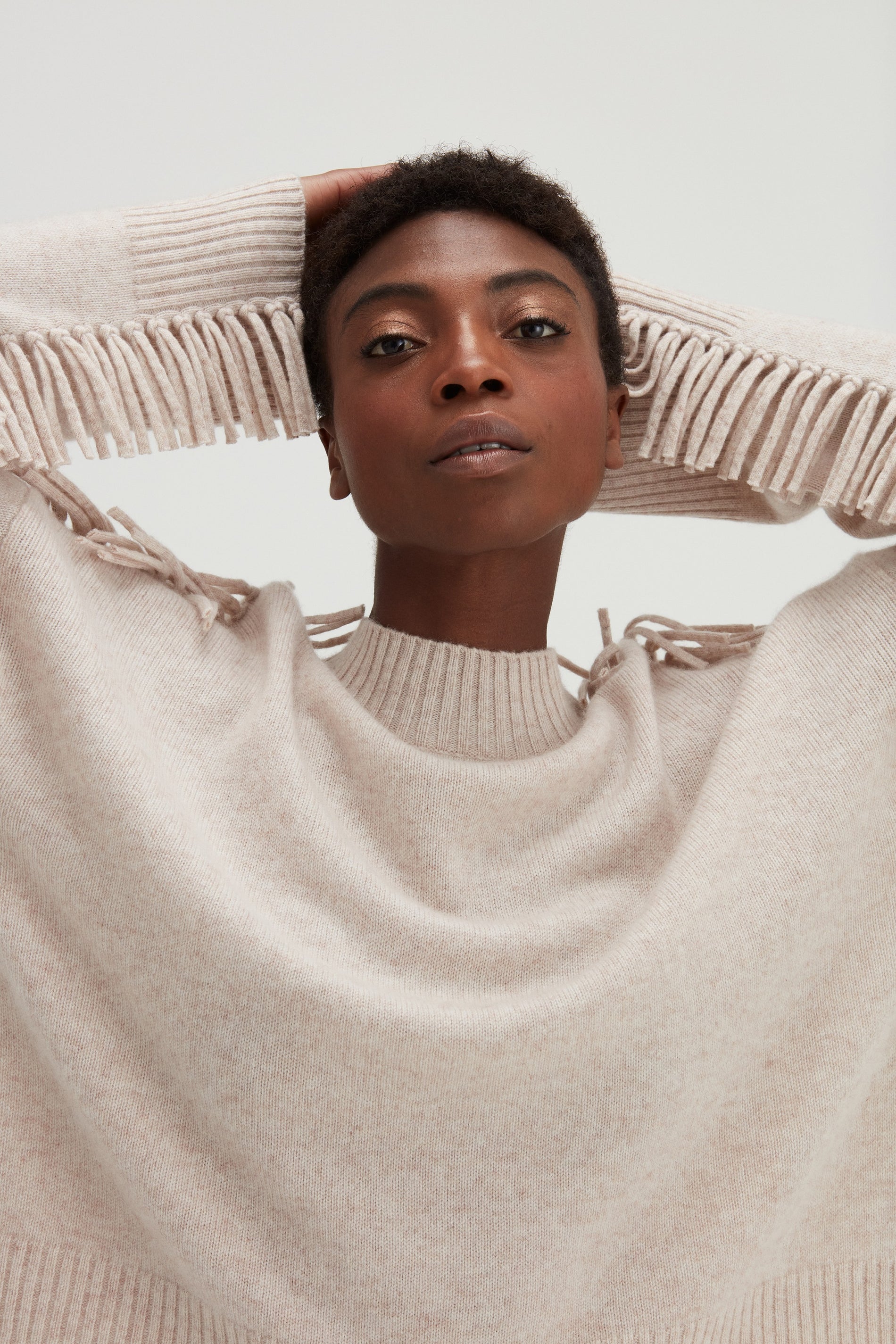 Davida Boxy O-neck Sweater Fringes Sweaters Light Beige