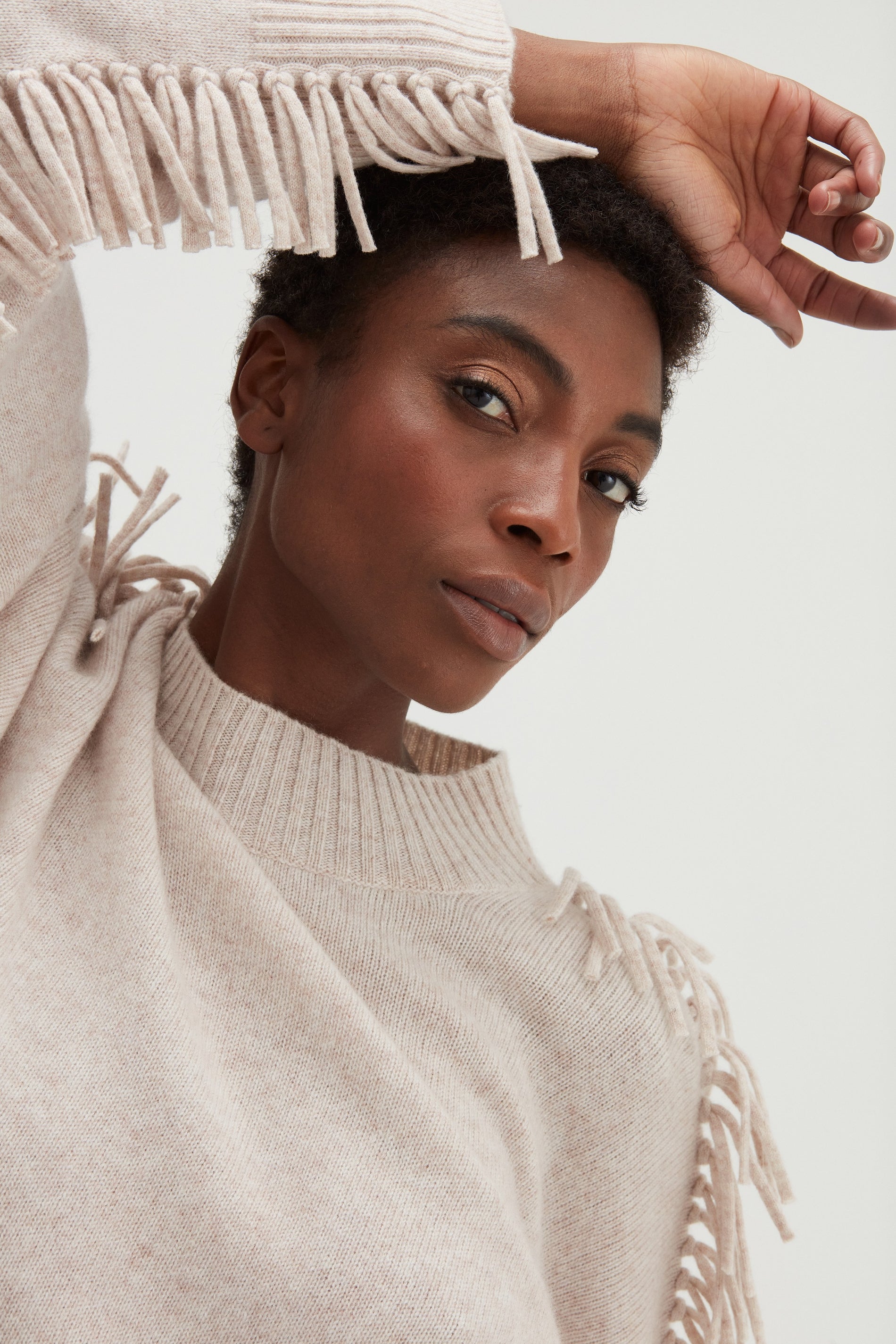 Davida Boxy O-neck Sweater Fringes Sweaters Light Beige