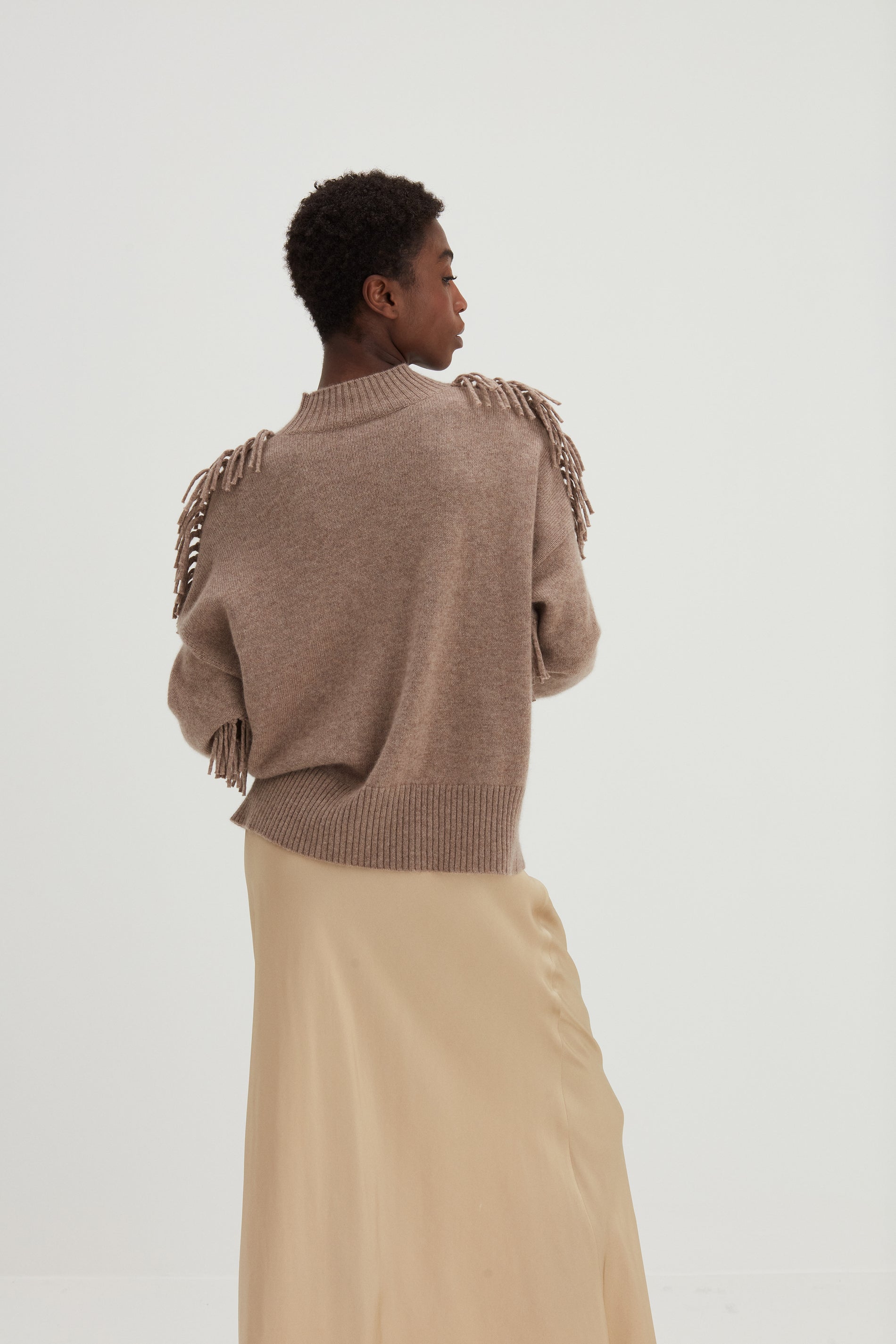 Davida Boxy O-neck Sweater Fringes Sweaters Mink
