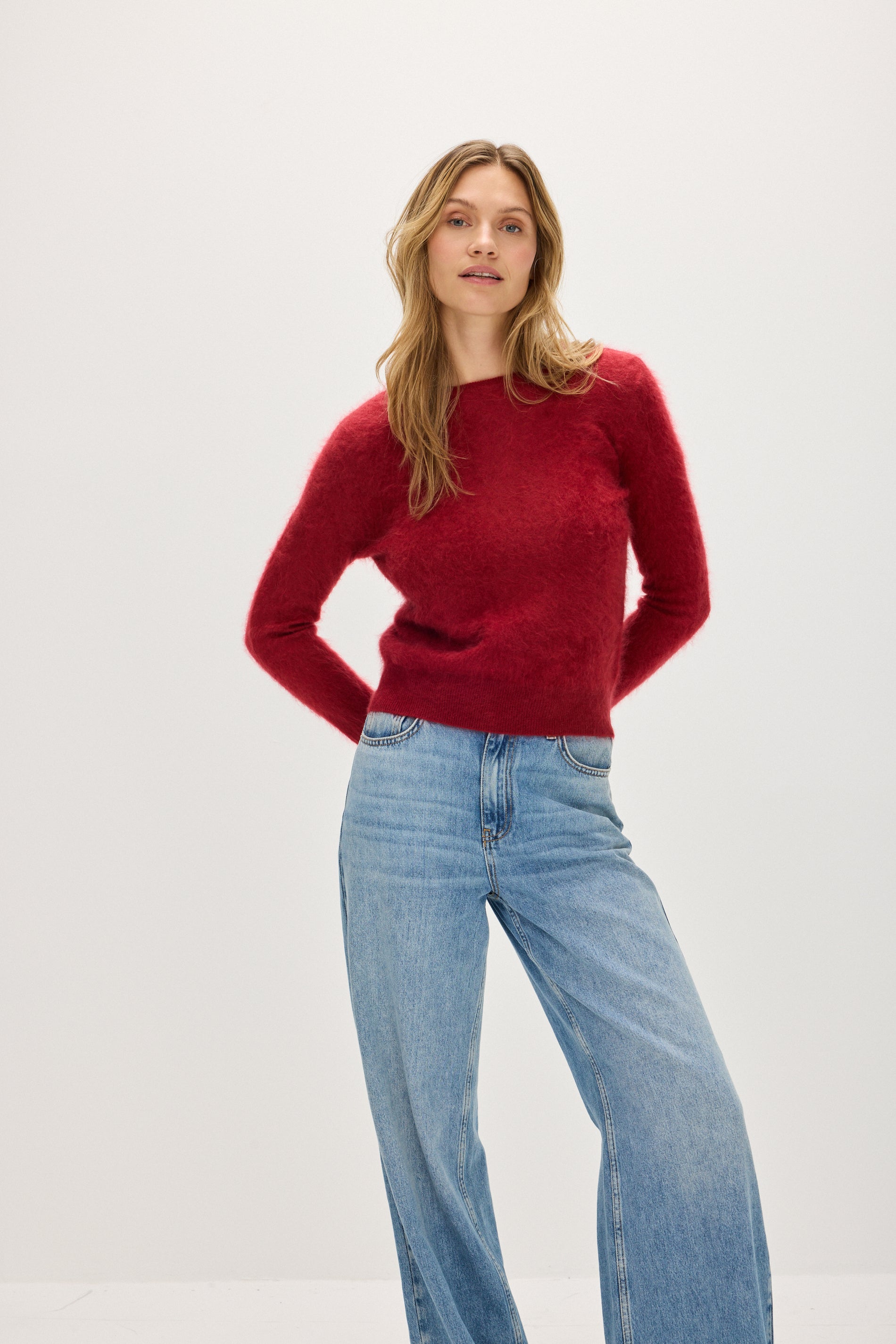 Davida Brushed Basic O-Neck Sweaters Mulberry Red