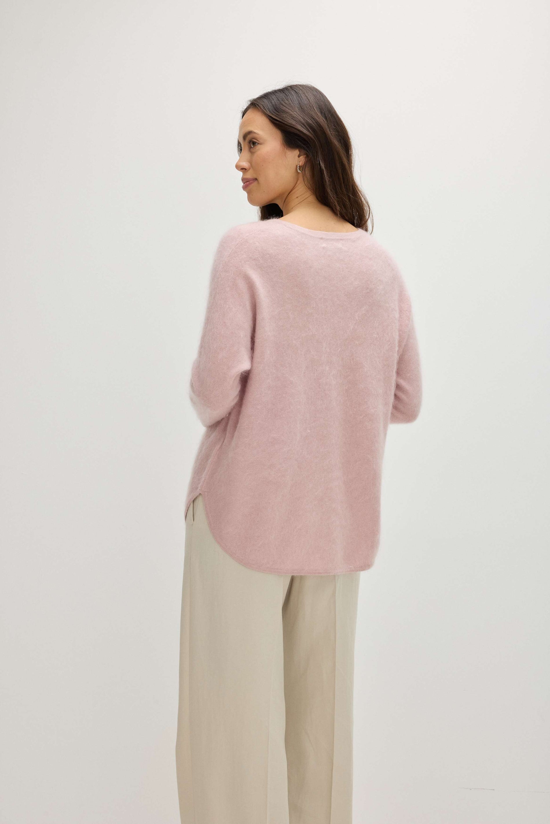 Davida Brushed Curved Sweater Sweaters Pink