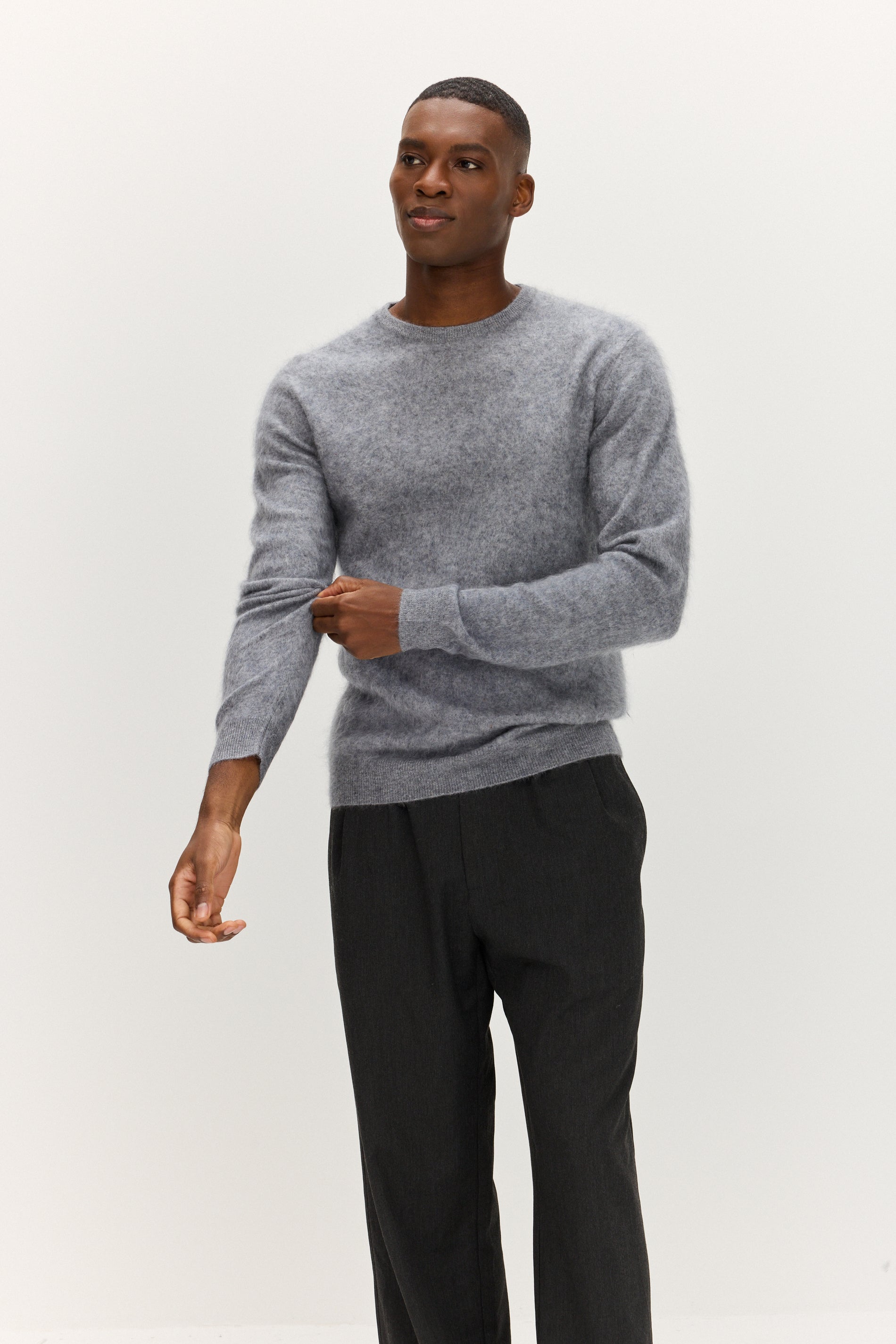 Davida Brushed Man O-neck Sweater Sweaters Light Grey