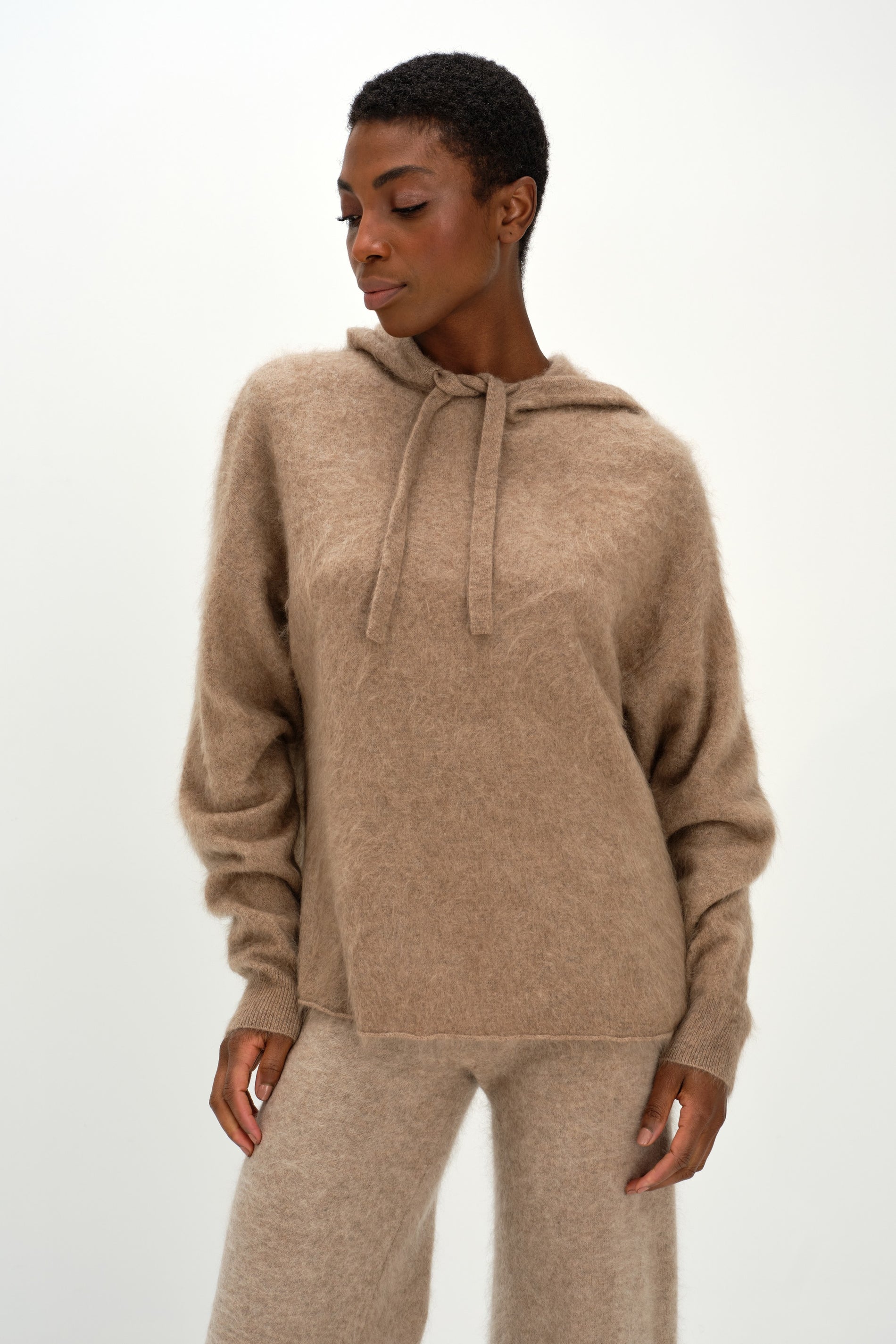 Davida Brushed Oversized Hoodie Sweaters Mink
