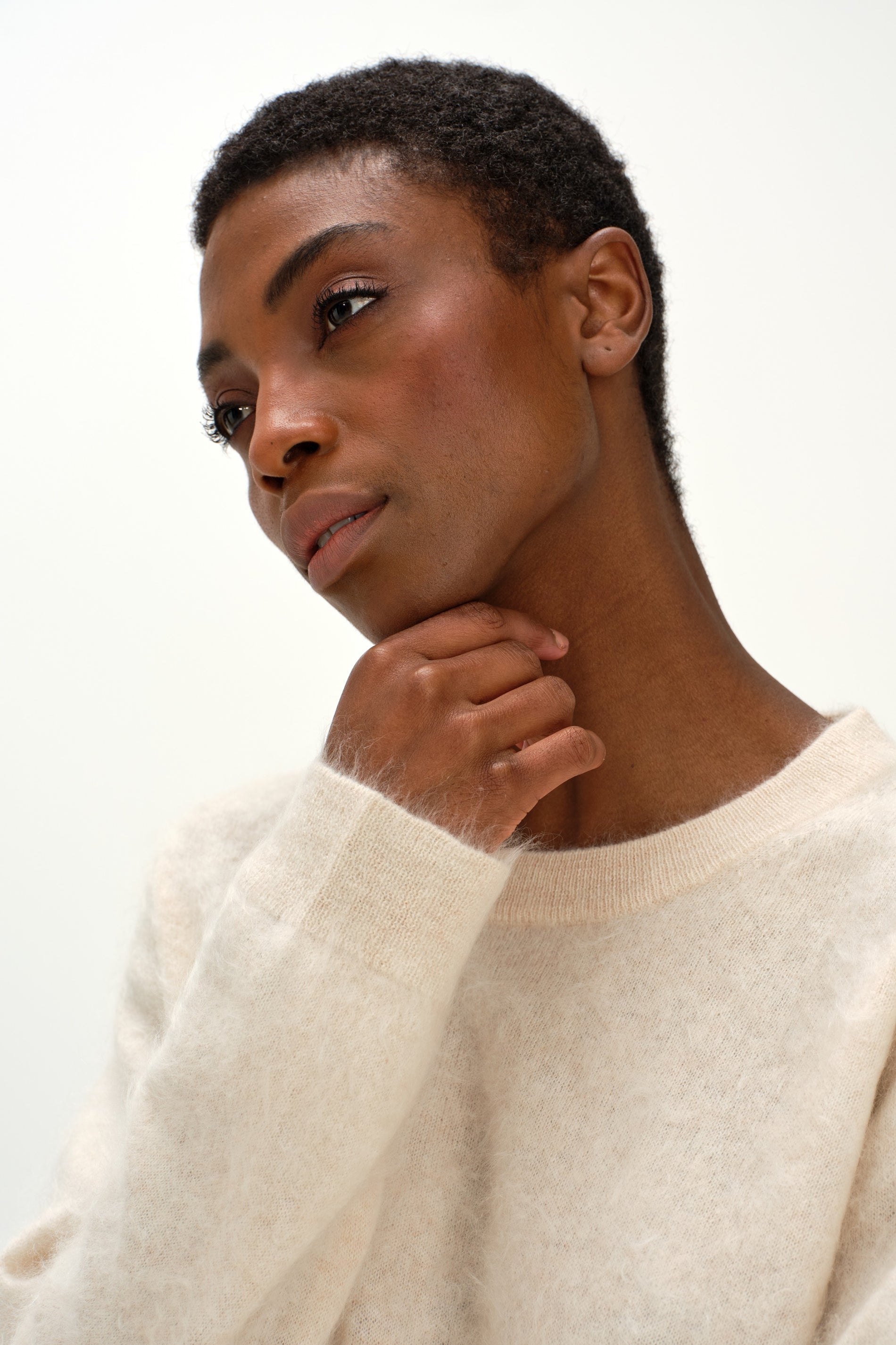 Davida Brushed Straight O-neck Sweater Sweaters Light Beige