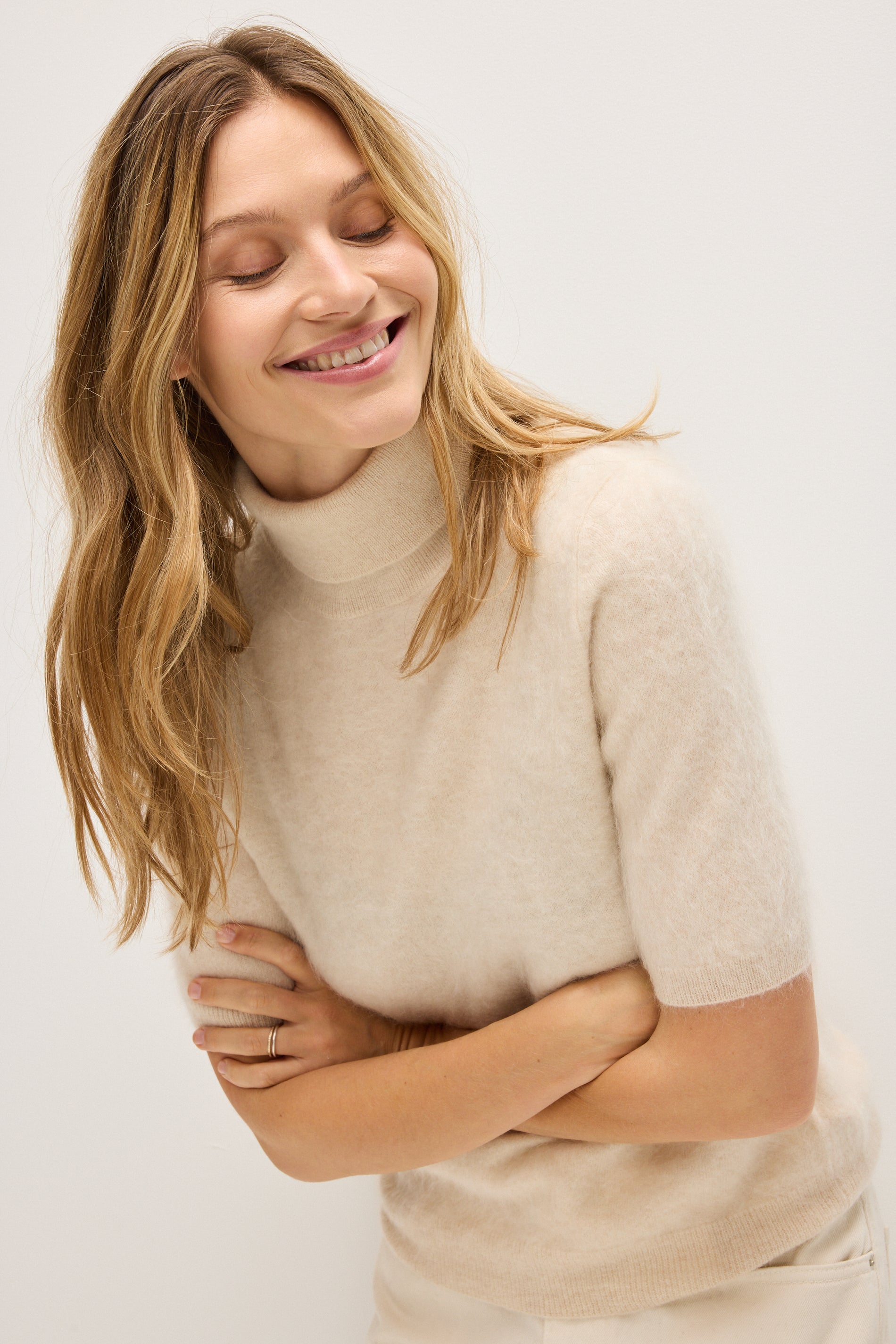 Davida Brushed Turtleneck T-Shirt Sweaters Light Beige