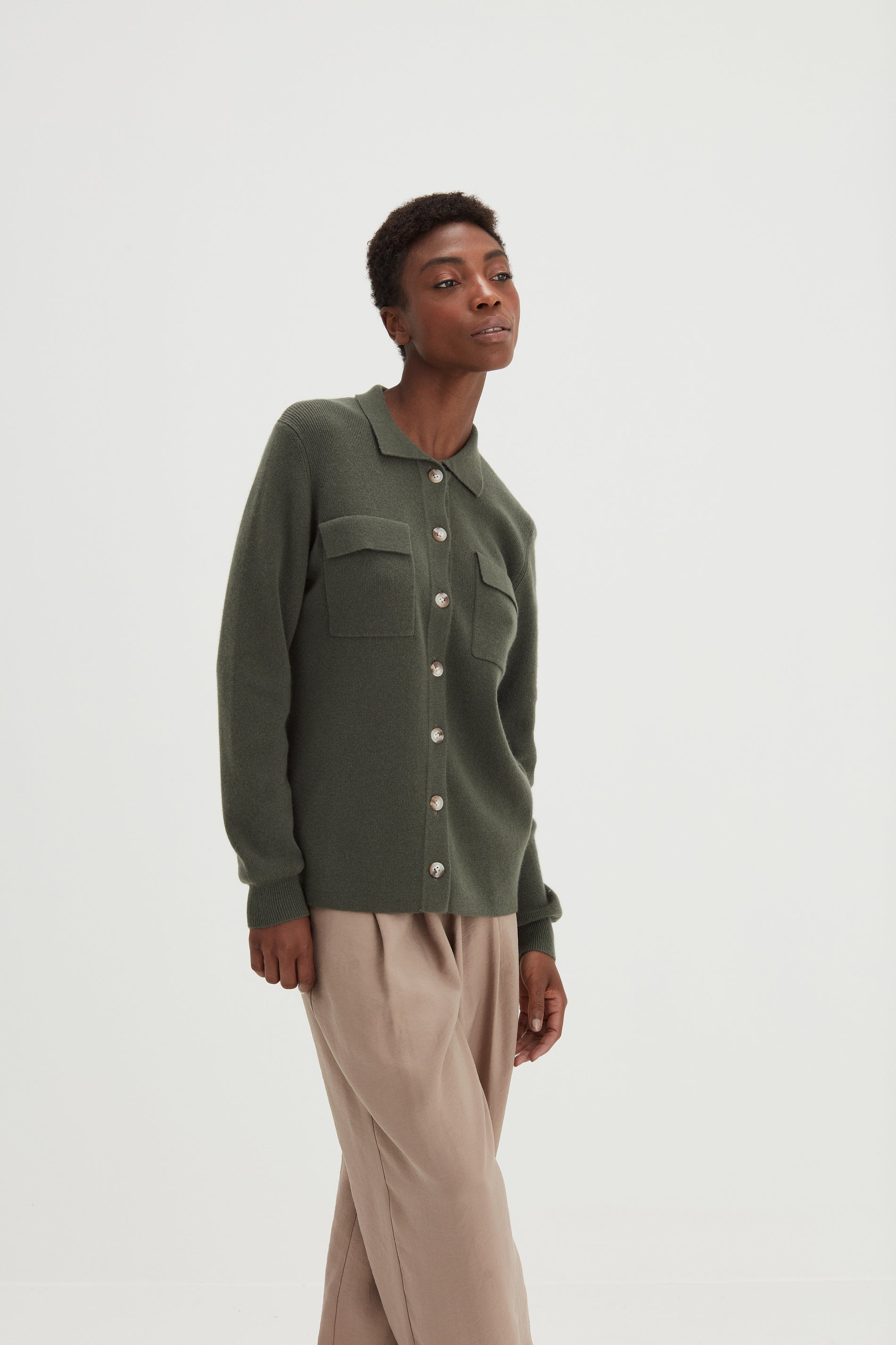 Davida Buttoned Pocket Shirt Cardigans Army Green
