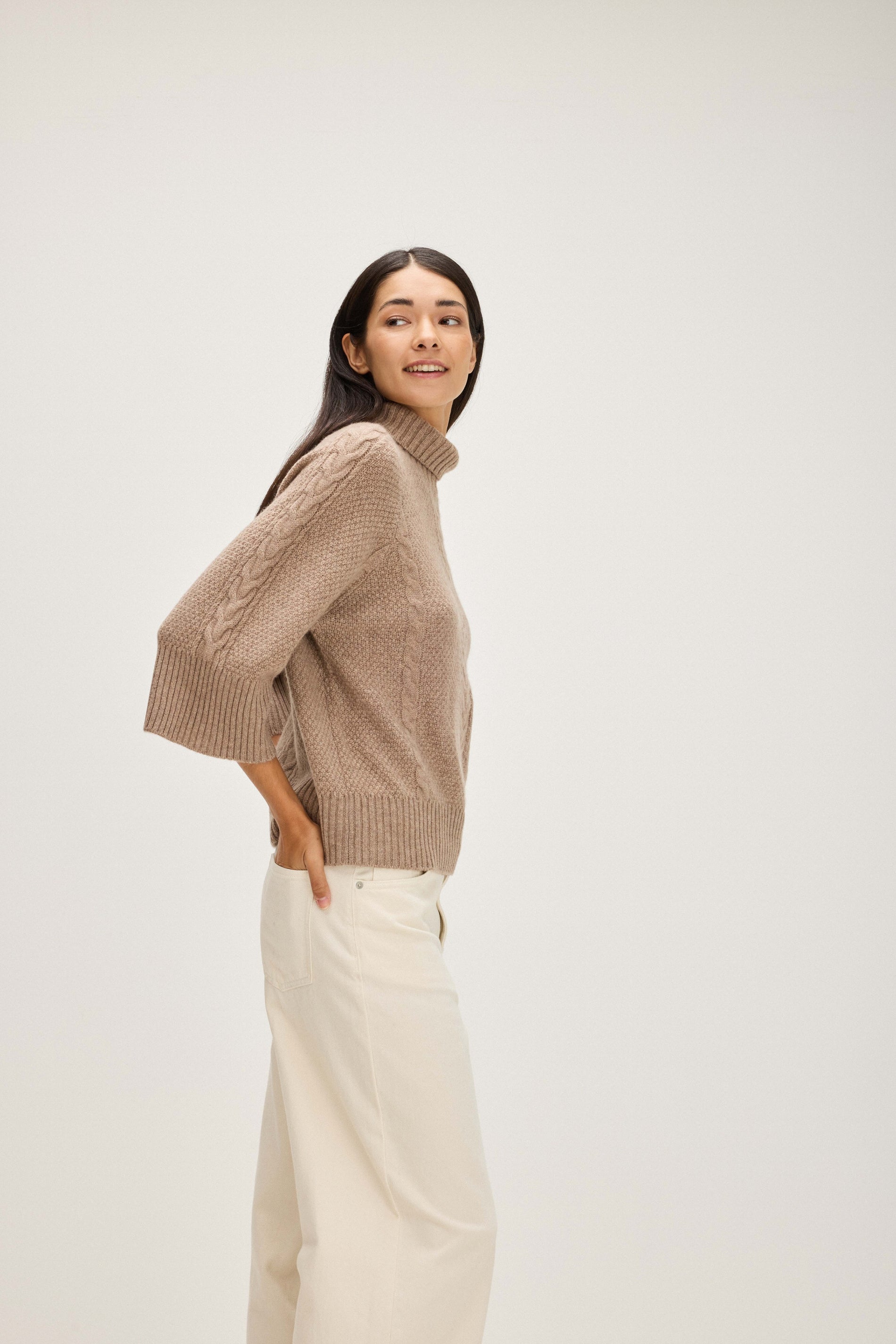 Davida Cable Wide Sleeve Turtleneck Sweaters Mink