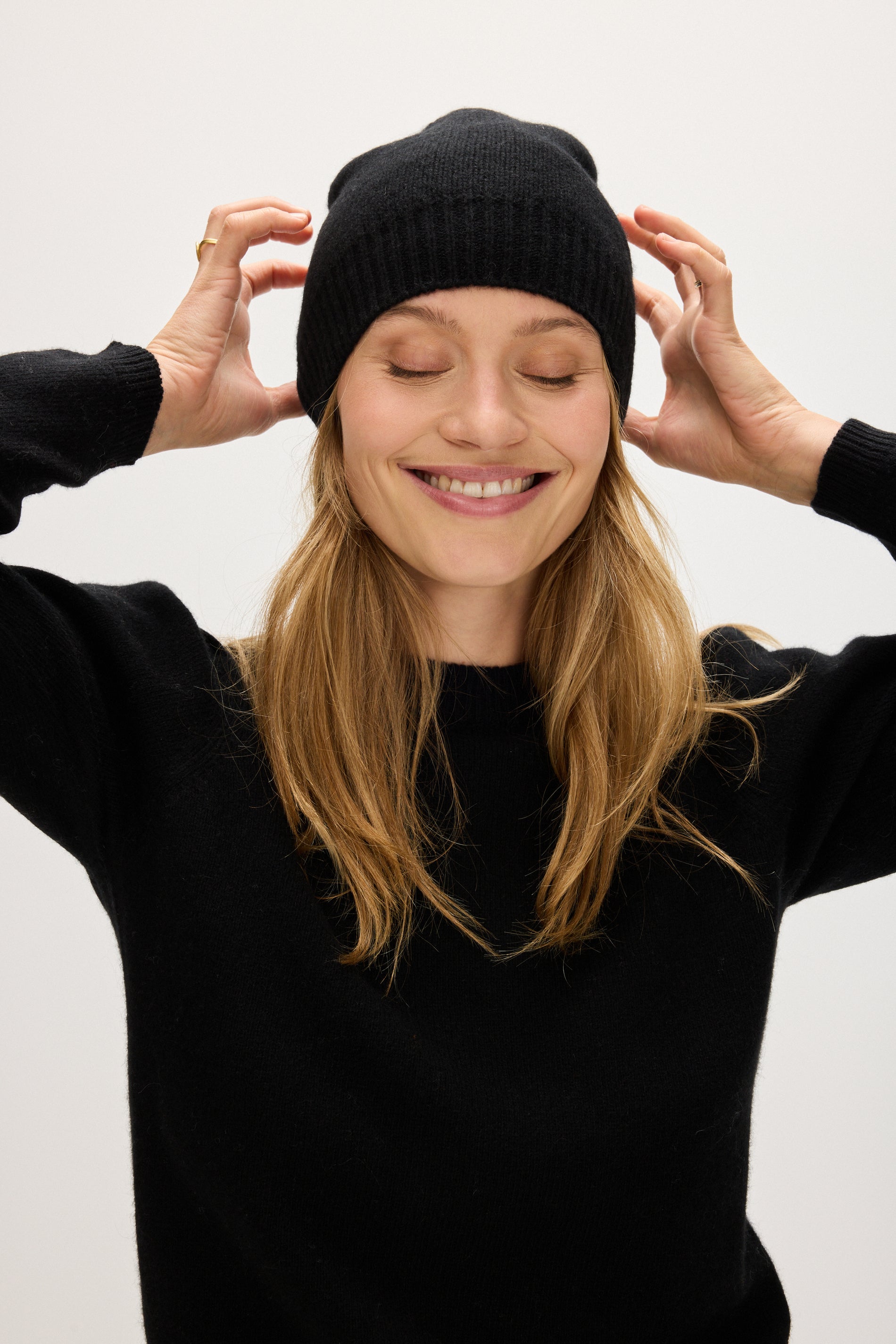 Davida Cap Accessories Black