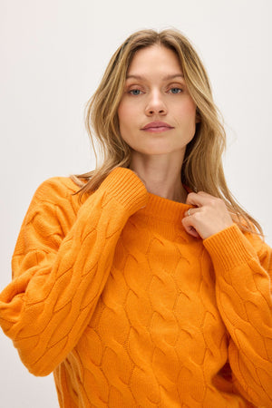 Chunky O-neck Cable - Intense Orange
