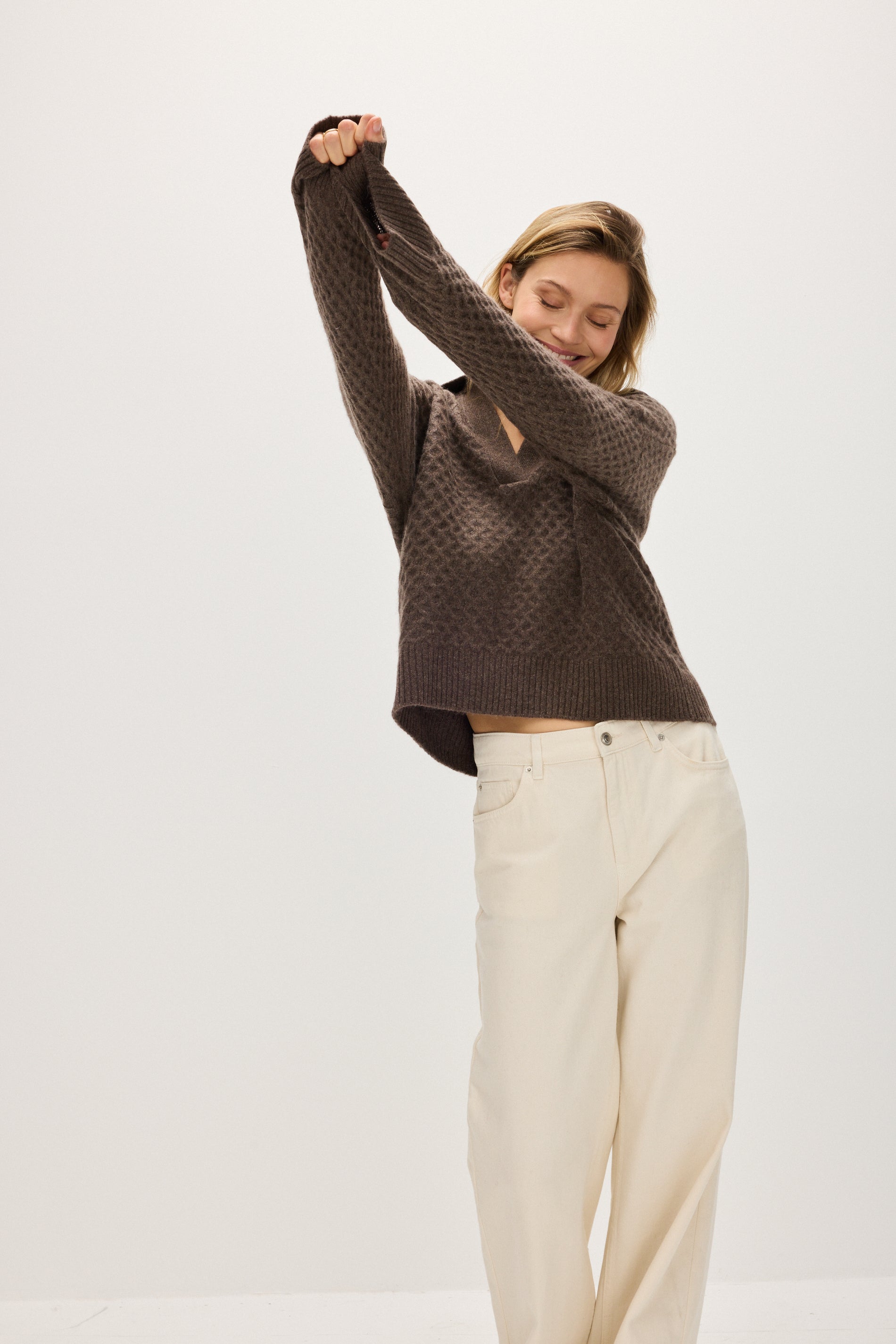 Davida Chunky Open Collar Diamond Knit Sweaters Cacao