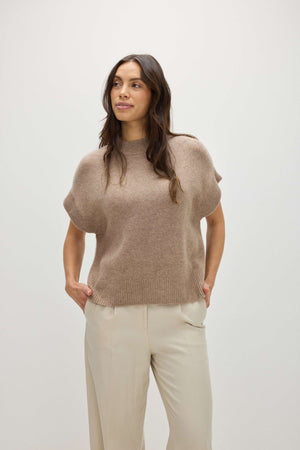 Chunky Vest Turtleneck - Mink
