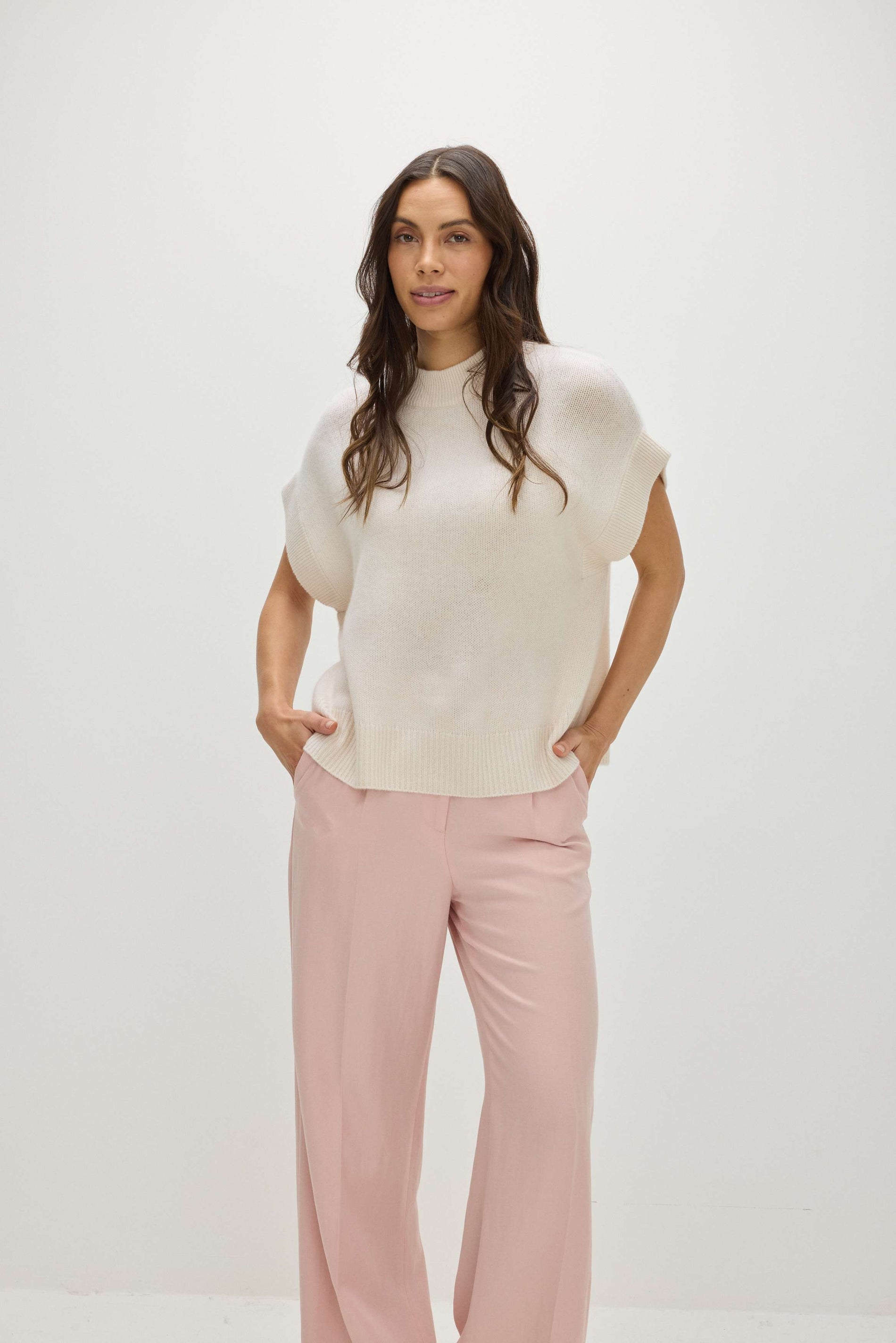 Davida Chunky Vest Turtleneck Sweaters White