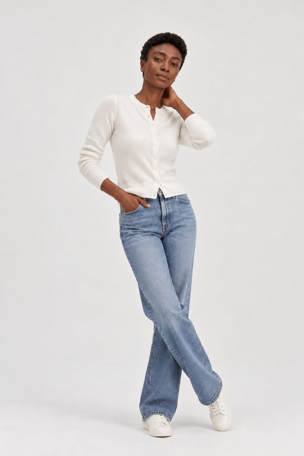 Davida Classic Cardigan Cardigans White