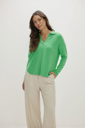 Curved Open Collar - Intense Green