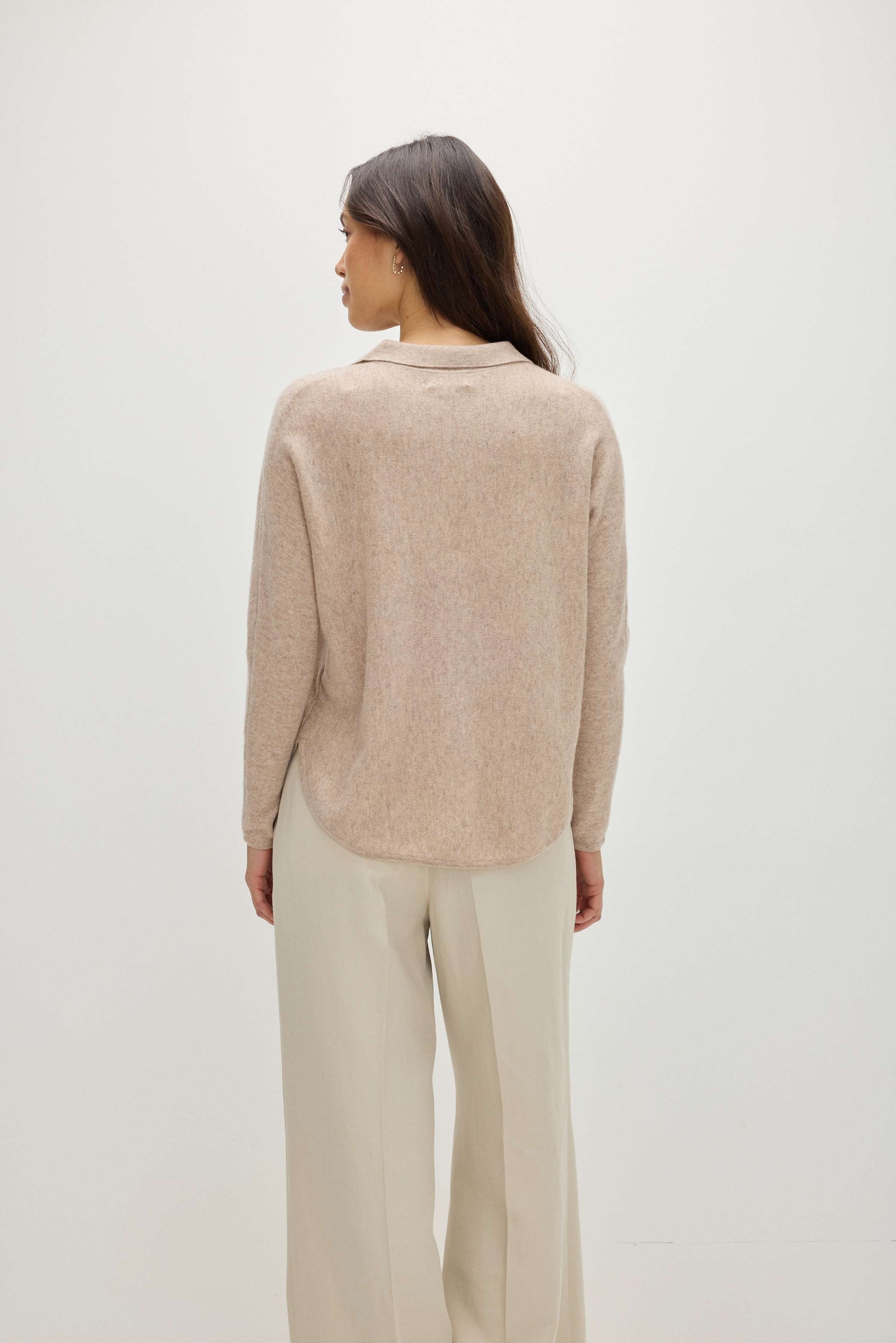 Davida Curved Open Collar Sweaters Sand