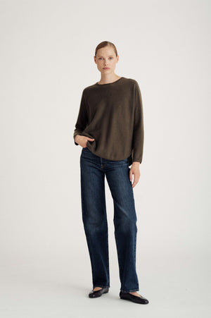 Curved Sweater - Hunter's Green