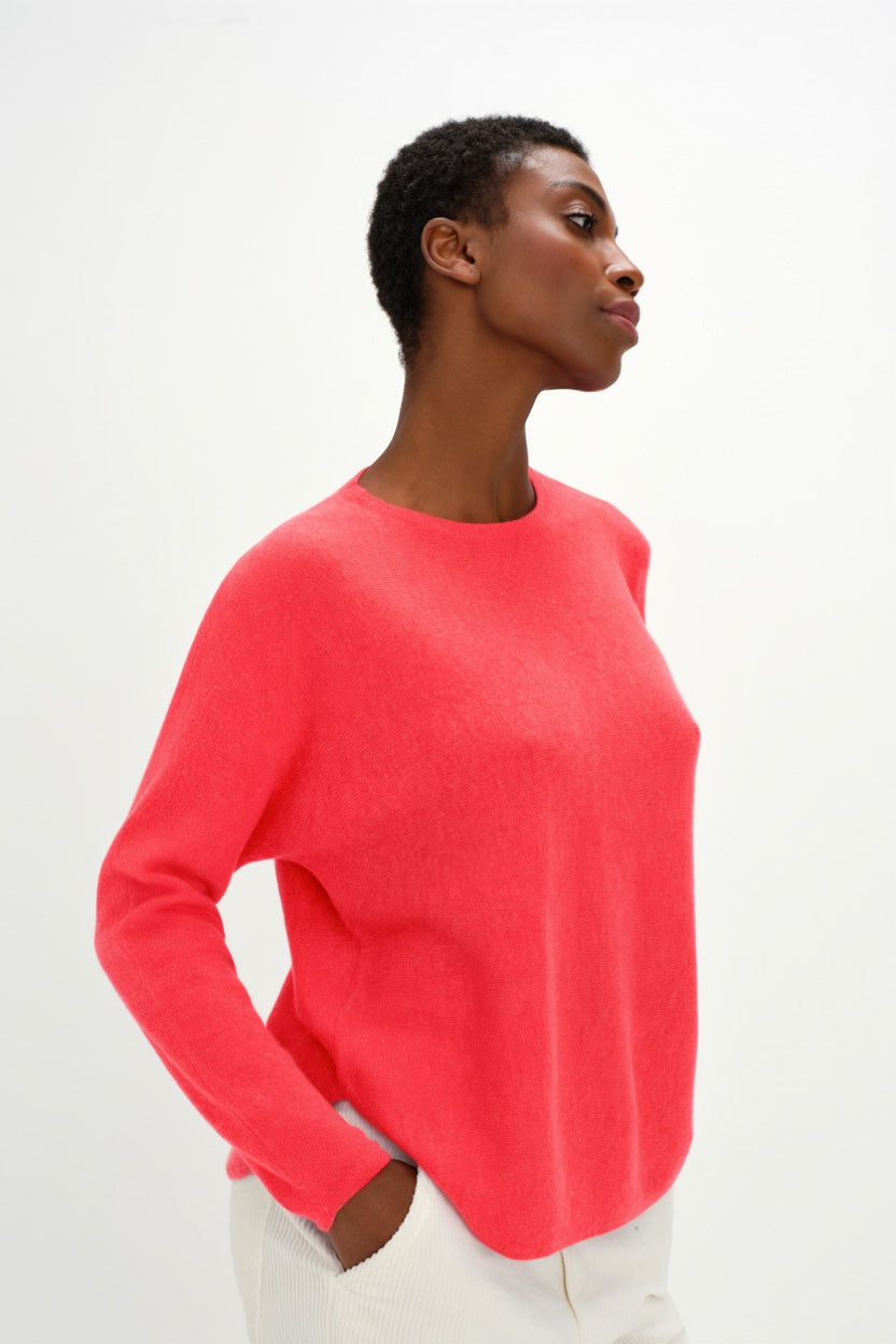 Davida Curved Sweater Sweaters Intense Coral