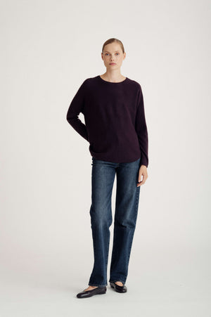 Curved Sweater - Plum