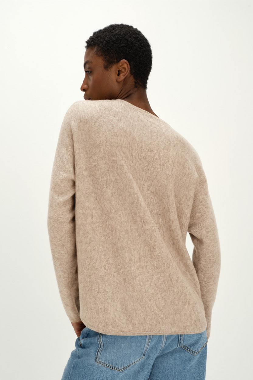 Davida Curved Sweater Sweaters Sand