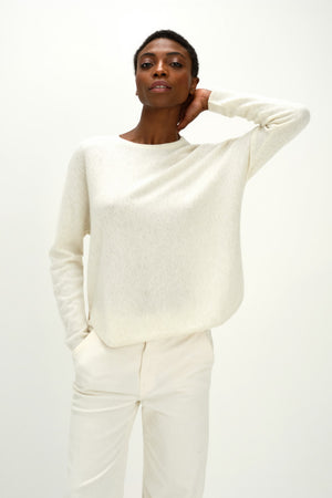 Curved Sweater - White