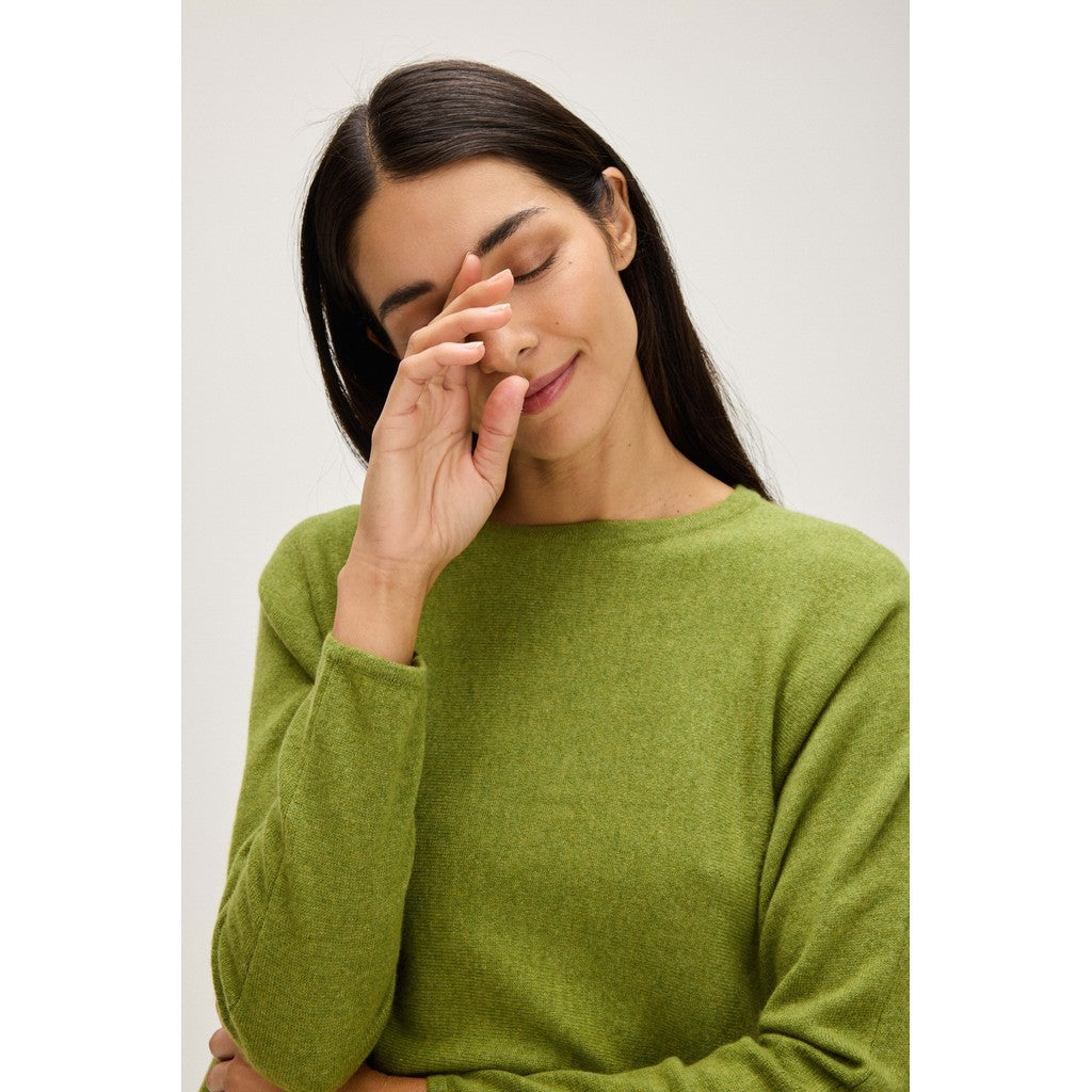 Davida Curved Sweater Sweaters Moss Green