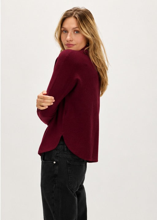 Davida Curved Turtleneck Sweaters Mulberry Red