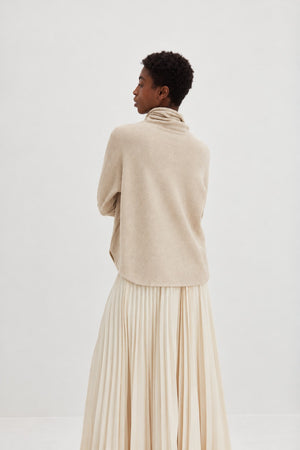 Curved Turtleneck - Sand